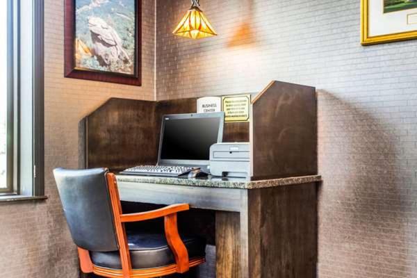 Quality Inn Black Mountain Eksteriør billede